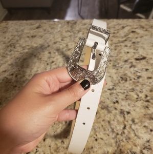 Wild Fable white western buckle belt